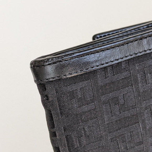 Fendi wallet - Picture 10 of 13